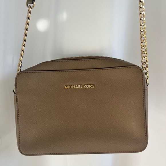 Saffiano Leather MK cross body bag - Picture 9 of 16